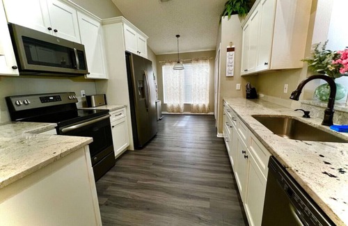 Bearss Plaza House | Getaway Heated Pool House Close to Beaches Airport