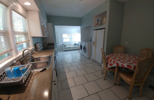 New Smyrna Beach House | Getaway New Smyrna Beach, Sun, Pool, Shopping.