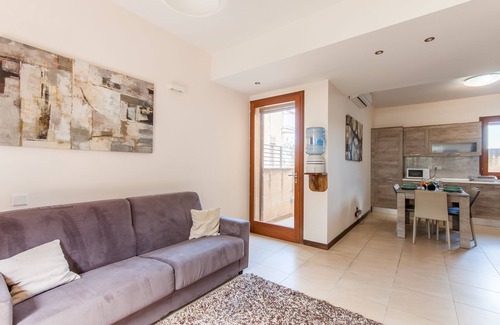 Ghajnsielem House | Getaway Npetto Gozitan Villa, Mġarr Gozo, Malta