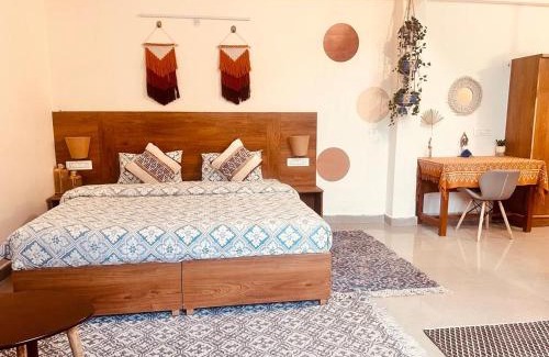 Bhagsu Nag Apartment | Getaway Stays-Rooms with private kitchen-Dharamkot