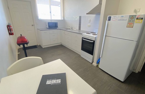 Exmouth Apartment | Getaway Villas Unit 38-6 - comfort on a budget