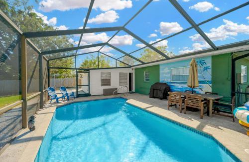 Gulf Gate Estates House | Getaway with Heated Pool and fence by Siesta Key Beach