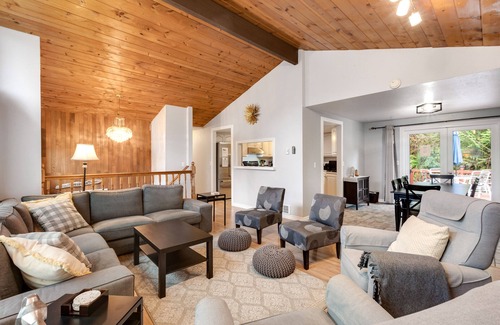 Langley House | Getaway with large deck, play area, enclosed yard & game room - near Lone Lake