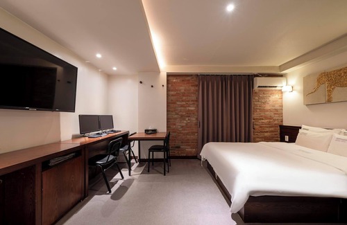 Geumjeong-dong Hotel | Geumjeong Band