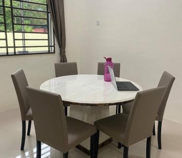 Sungai Jan House | GEYI HOMESTAY