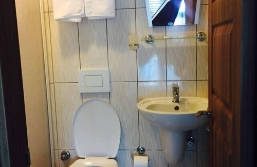 Ezine Hotel | Geyikli Berfin Otel