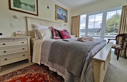 Rotorua Bed & Breakfast | Geyser Lookout BnB