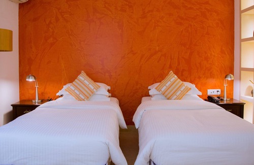 Nizamuddin East Bed & Breakfast | GG Bed and Breakfast