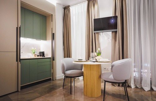 Central District Apartment | GG Good Game Corral del Carbon Apartment