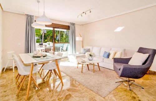 New Golden Mile Apartment | GH-Modern 2 bed apartment with Pool in Estepona