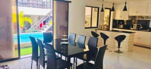 La Paz House | Ghavins Private Place