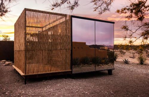 Study Butte-Terlingua House | Ghost House at Ghost Town Casitas
