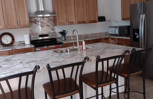 Sycamore Vista Estates House | Gia's Mountain View Retreat. brand new built in 2024 guest house.