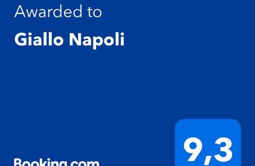 Historical Center House | Giallo Napoli