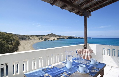 Pachena Apartment | Gialos house on the beach
