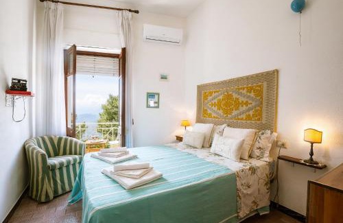 Baunei House | Giaminera Rooms & Art Studio