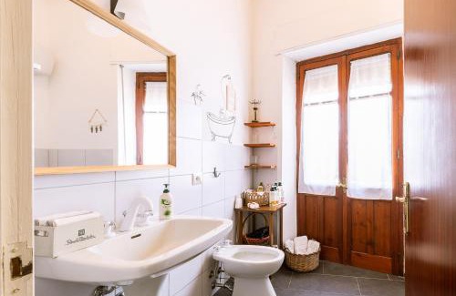 Baunei House | Giaminera Rooms & Art Studio