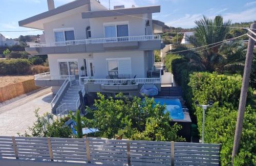 Petaloudes Villa | GianAngelo Holiday Villa