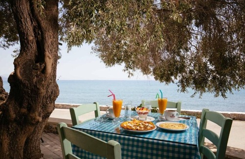 Polirizos Apartment | Giannis Seafront Studios II & Breakfast
