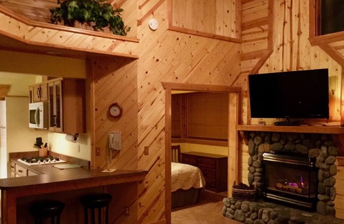 Running Springs Cabin | Giant Oaks Lodge - Two Bedroom Family Cabin 114