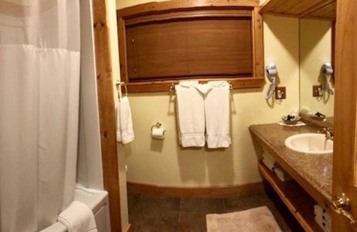 Running Springs Cabin | Giant Oaks Lodge - Two Bedroom Family Cabin 114