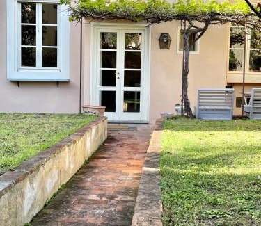 Lucca Historical Center Apartment | Giardino dei Borghi