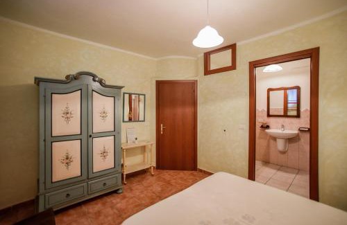 Oliena House | Giardino dei Limoni Rooms