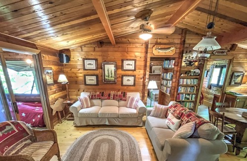 Rideau Lakes House | Gibson Island- Newboro Lake
