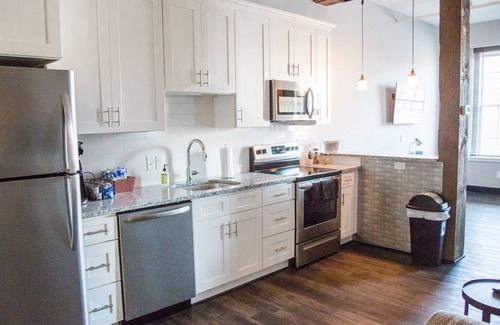 Staunton Hotel | Gibson's Warehouse
