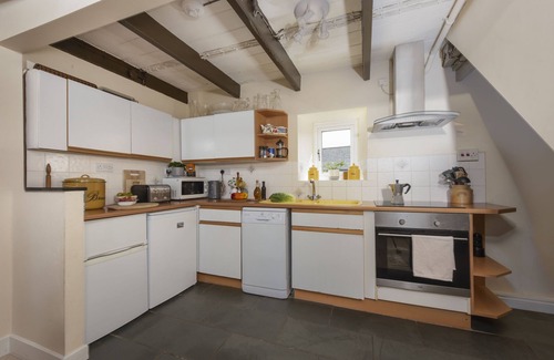 Penzance Cottage | Giffy House - traditional cottage with sea views, near Sennen & Gwenver beaches