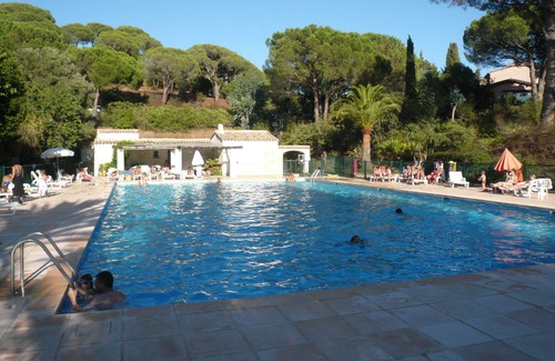 La Croix-Valmer Apartment | Gigaro Mas 209 - Sea & Forest - 20mn drive to St Tropez - 5mn walk from beach