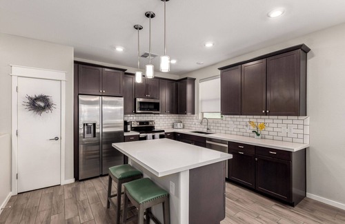 Chandler House | Gila Haven: Pool-Spa-Garage-BBQ-Gated Community-YouTubetv
