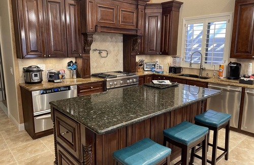 Gilbert House | ✨GILBERT GETAWAY✨Beautiful home away from home with lots of amenities!