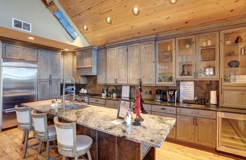 Deadwood House | Gilded Buffalo - Outdoor Fireplace, hot tub, Pet Friendly!