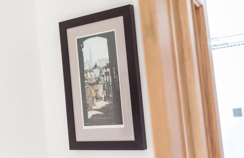 Newington Apartment | Gilmour's Entry Apartment