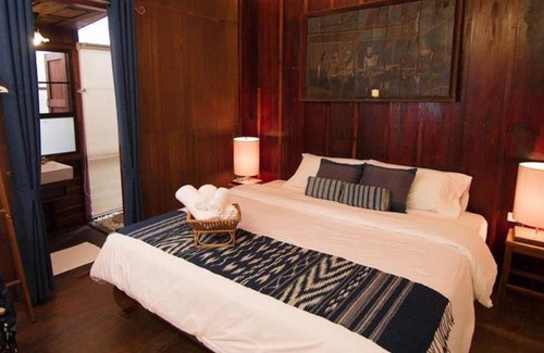 Nai Wiang Hotel | Gingerbread House B&B