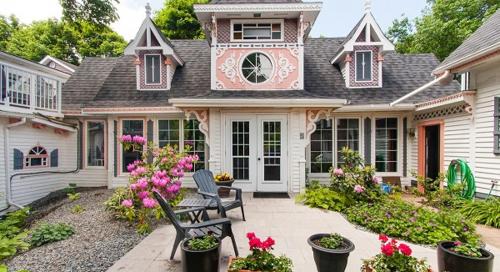 Wolfville Bed & Breakfast | Gingerbread House Inn - We Are Open - Winter, Spring, Summer and Fall
