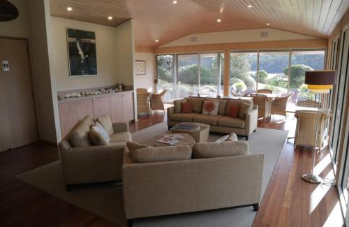 Gipsy Point Resort | Gipsy Point Lakeside