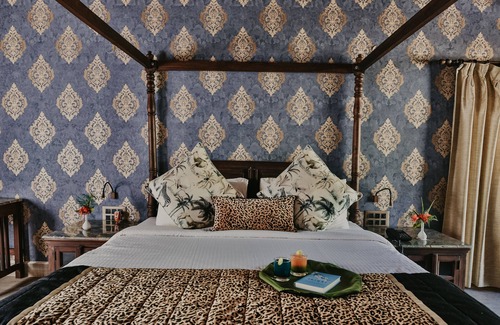 Junagadh Hotel | GIR LION SAFARI CAMP