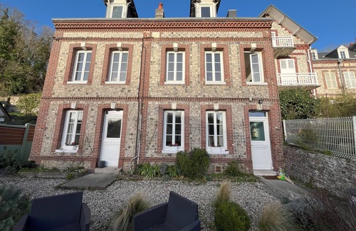 Yport Bed & Breakfast | GIRAFE ROOM