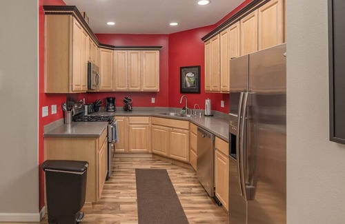 Alyeska Condo | Girdwood Condo · 2 Bedroom Condo w/Hottub! In the Heart of Girdwood