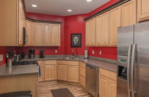 Alyeska Condo | Girdwood Condo · 2 Bedroom Condo w/Hottub! In the Heart of Girdwood