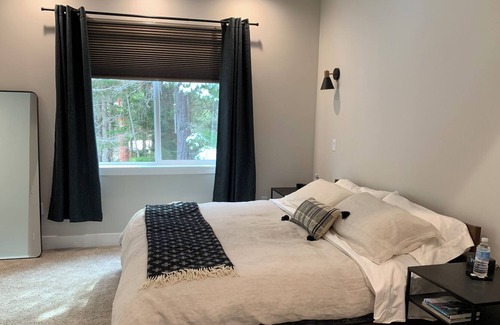 Girdwood House | Girdwood Nordic Style Townhome Luxury Retreat for Couples, Groups or Families