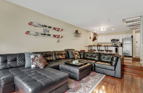 Alyeska Condo | Girdwood Slopeside Condo with Roof Top Patio!