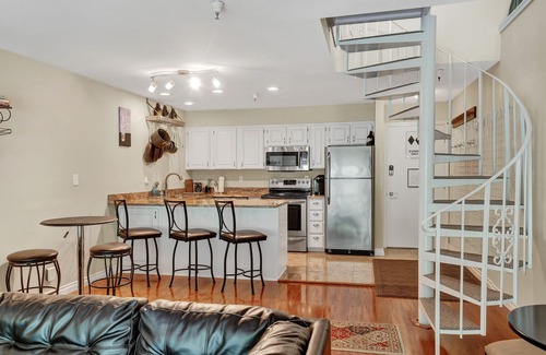 Alyeska Condo | Girdwood Slopeside Condo with Roof Top Patio!