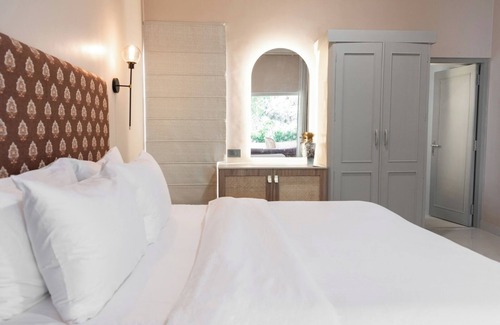 Panch Batti Hotel | Girisadan Homestay