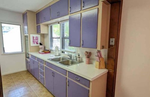 Manhattan House | Girl Weekend Bachelorette Parties Bday Parties