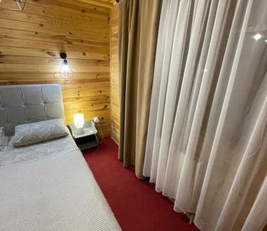 Yaremche House | Girske Povitria Cottage