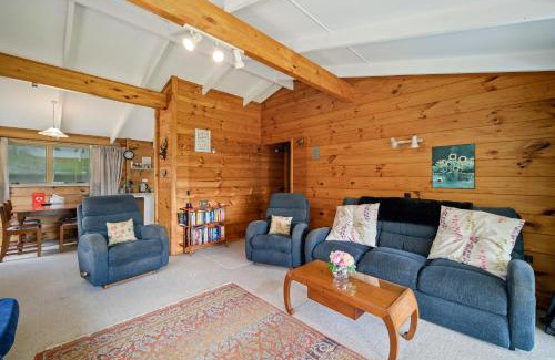 Rototai House | Gisborne Point Retreat - Lake Rotoiti Holiday Home