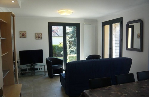 Epieds-en-Beauce Cottage | Gite Épieds-en-Beauce, 4 bedrooms, 8 persons